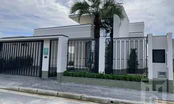 Imagem: Casa a venda de alto padrão com 3 dormitórios