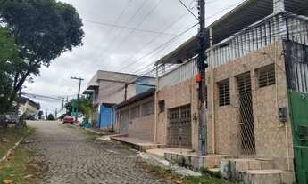 Imagem 2: Casa para venda possui 115 metros quadrados com 2 quartos em Ouro Preto - Olinda - Pernamb