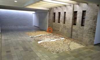 Imagem 5: Excelente casa com perfil comercial, 8 quartos, localização privilegiada no bairro de Lago