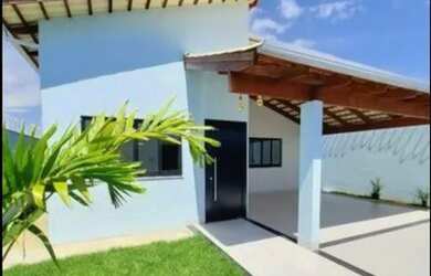 Imagem 3: Casa nova com armários completos