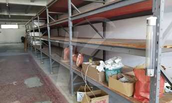 Imagem 6: Salão em excelente localização mede aproximadamente 350 m2 ,com 03 banheiros