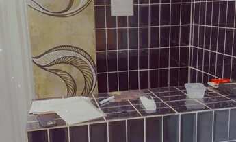 Imagem 2: Loja de galeria reformadíssima