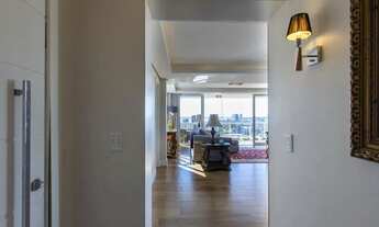 Imagem 7: Apartamento semimobiliado de 4 dormitórios com vista panorâmica