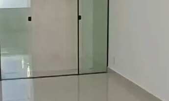 Imagem 4: Linda Casa com Piscina, 3 Quartos e Garagem para 2 Carros - Oportunidade Imperdível!