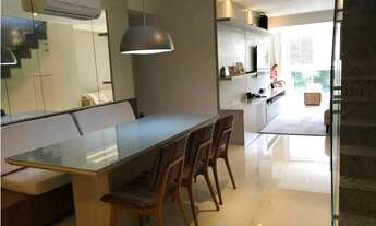 Imagem 2: Imóvel para venda com 232 metros quadrados com 4 quartos