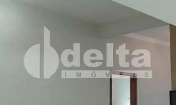 Imagem 3: Casa no condomínio Royal Park disponível para venda em Uberlândia-MG