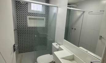 Imagem 3: Casa Maravilhosa Com energia solar em Vilas do Atlântico. Uma rua atrás da praia