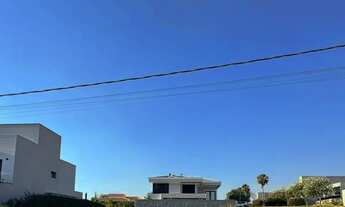 Imagem 4: Lote/Terreno para venda possui 800 metros quadrados