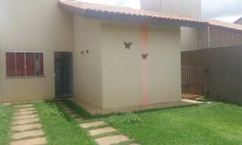 Imagem: Aluga-se por 600 reais ou vende-se casa