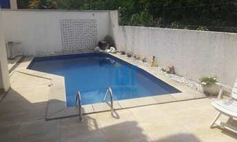 Imagem 2: Sobrado condomínio fechado 4 dormitórios, sendo 2 suites e 3 vagas de garagem à venda, 211