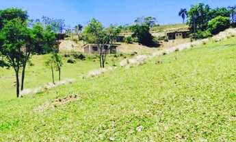 Imagem 5: Chácara para venda possui 1000 metros quadrados com 3 quartos..