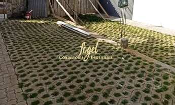 Imagem 2: Fontesville - Casa 2/4 - Amplo Quintal Gramado - Piso Porcelanato - 2 Vagas