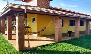 Imagem 2: Belíssima chácara a venda na cidade de Ouro Fino MG, com área de 13.000 m², com linda casa