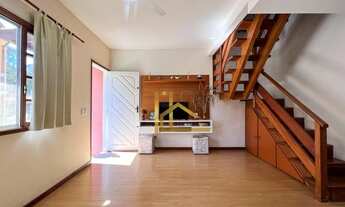 Imagem 2: Casa em condomínio com 3 dormitórios sendo 2 suítes - 10 minutos do centro de Teresópolis