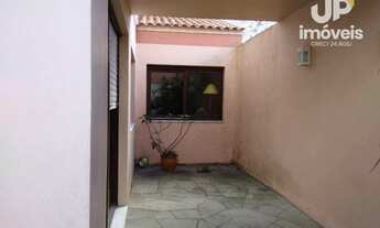 Imagem 3: Casa com 3 dormitórios à venda por R$ 830.000 no Areal em Pelotas/RS