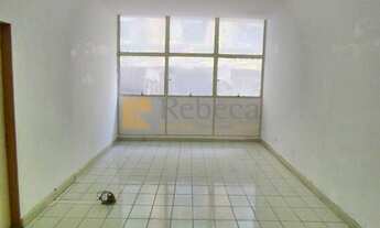 Imagem: Conjuntos comerciais na Rua Sao Bento,no