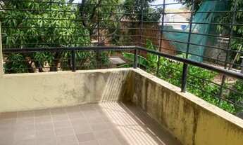 Imagem 6: Apartamento com 1 qt, varanda, móveis planejados, pilotis, a poucos metros praia, à venda