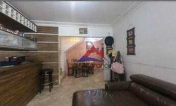 Imagem: 200 m² construídos, amplo sobrado com