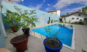 Imagem: Conjunto Aristocrático com piscina