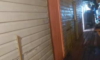 Imagem 2: Vende-se esta casa. OBS: ( É uma vila de kitnet