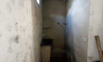 Imagem 6: Casa lajeada, frente pra rua, 2 quartos, pronta pra construir em cima