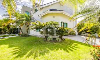 Imagem 2: Casa - Assobradada no bairro Bougainvillée I, 0 metros da praia, Peruíbe-SP