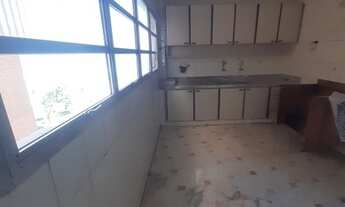 Imagem 6: Apartamento para venda possui 200 metros quadrados com 3 quartos em Gonzaga - Santos - SP