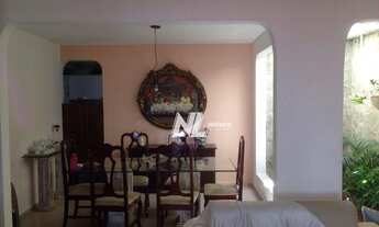 Imagem 4: Casa no Barro Vermelho, com 350m² 4Quartos, 2 Vagas cobertas