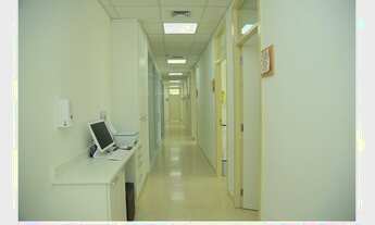 Imagem 3: Sala Comercial ? 271 m² de área útil ? 6 banheiros ? 8 vagas