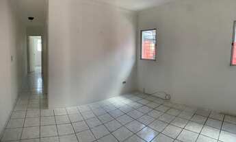 Imagem 3: Apartamento com 1 qt, rua calçada, prox a comercio, transporte, escola, à venda por R$ 75