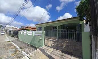 Imagem: Casa para aluguel possui 180 metros quadrados