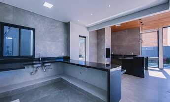 Imagem 5: Casa de condomínio sobrado para venda possui 361 metros quadrados com 4 quartos