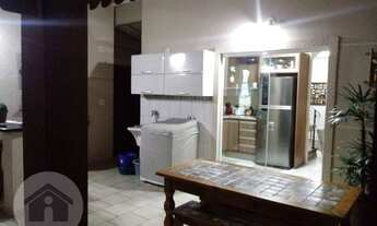 Imagem 2: Sobrado com 2 dormitórios à venda, 140 m² por R$ 350.000,00 - Vila Bandeirantes - Caçapava