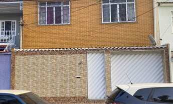 Imagem 3: Duas casas de 2 dormitórios em condomínio para venda possui 195 metros quadrados com 4 qua