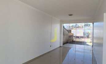 Imagem 4: CASA COM AMPLA SOBRA DE TERRENO A VENDA NO BAIRRO VENEZA