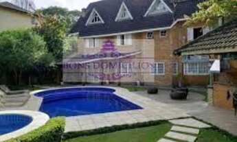 Imagem 2: CASA DE ESTILO NORMANDO AO LADO DO SHOPPING GRANJA VIANA