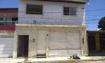 Imagem 6: Prédio comercial + 2 casas
