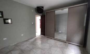 Imagem 7: Sobrado para Venda em São Paulo, Jardim das Imbuias, 6 dormitórios, 2 banheiros, 3 vagas