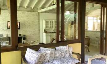 Imagem 6: Casa de condomínio sobrado para venda tem 200 metros quadrados com 4 quartos