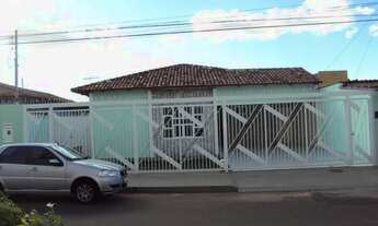 Imagem: Casa para aluguel com 270 metros quadrados