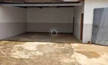 Imagem 4: IMÓVEL COMERCIAL COM CASA NOS FUNDOS