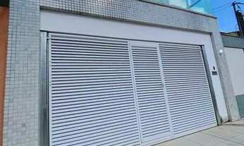 Imagem 2: Casa com 3 Quartos, suite canadense. 3 vagas de garagem à Venda, 240m²