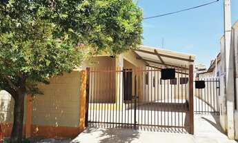 Imagem: Aluga-se 2 casas frente e fundo praça santista