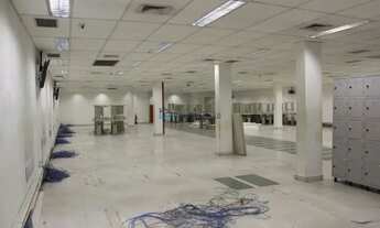 Imagem 4: Prédio industrial ou escritórios com 2.737m² próximo ao Shopping West Plaza