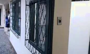 Imagem: ALUGO casa de fundos