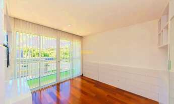 Imagem 5: Casa com piscina em condomínio - Santa Felicidade