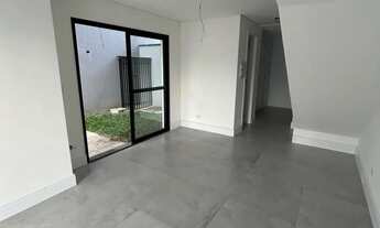 Imagem 5: Triplex à venda de frente para rua no Xaxim em Curitiba