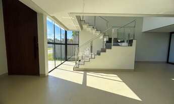 Imagem 4: Sobrado com 3 suítes plenas, incluindo uma master, Localizada no Jardins Barcelona