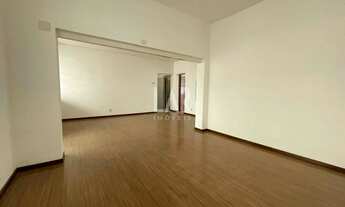 Imagem: Casa para aluguel, 6 quartos, 1 vaga, Santa