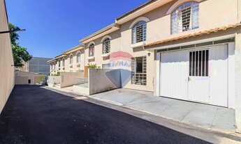 Imagem: Sobrado com 03 dorms, 01 vaga, Alto Boqueirão